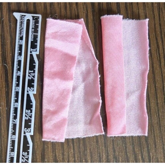 7 Vintage 1980s Random Barbie  Accessories Fashion Doll Pieces Scarf? Blankets? - Picture 13 of 14